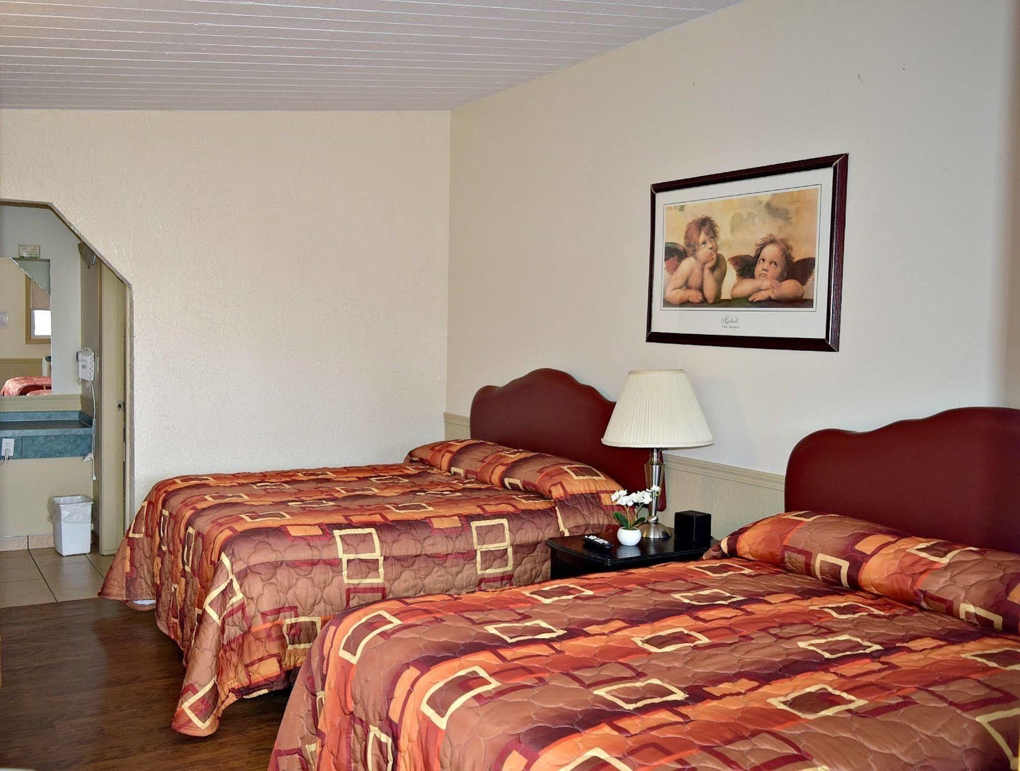 Centre Suite Inns Motel Bonnyville Extérieur photo